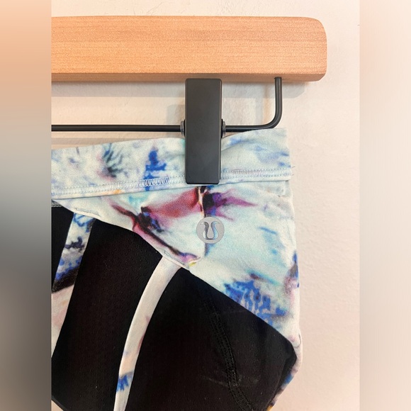 LULULEMON Free to Be Serene Bra Exposure Multi size 4 Sports Bra Womens - Picture 7 of 8